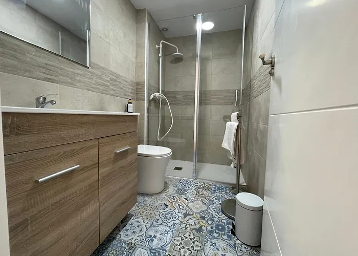 Céntrico Muralla 1 *