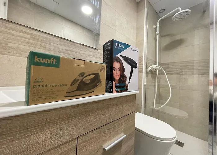 Céntrico Muralla 1 *